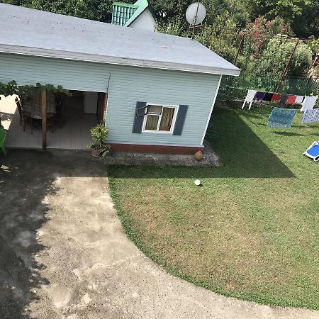 Dom U Morya Hotel Pizunda Bagian luar foto