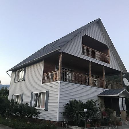 Dom U Morya Hotel Pizunda Bagian luar foto